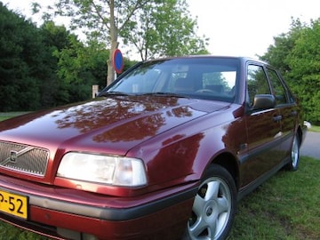 Volvo 460 1.8i (1996)
