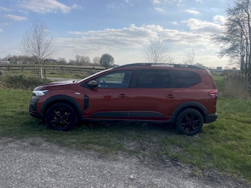 Dacia Jogger Hybrid 140 Extreme 7P (2025)