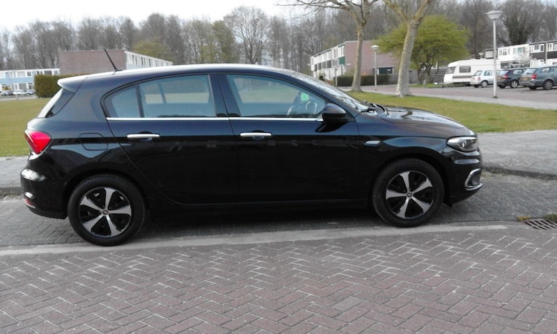 Fiat Tipo 1.6 MultiJet 16v Business (2017)
