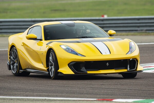 Ferrari 812 Competizione