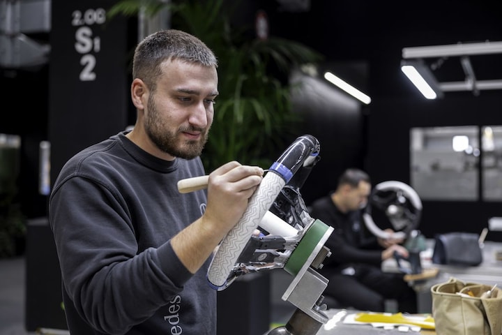 Mercedes-Benz Manufaktur Studio