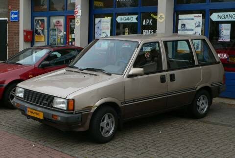Nissan Prairie 1.8 SGL (1988)