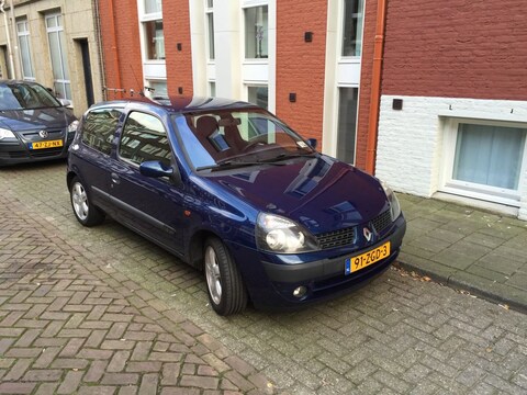 Renault Clio Initiale 1.6 16V