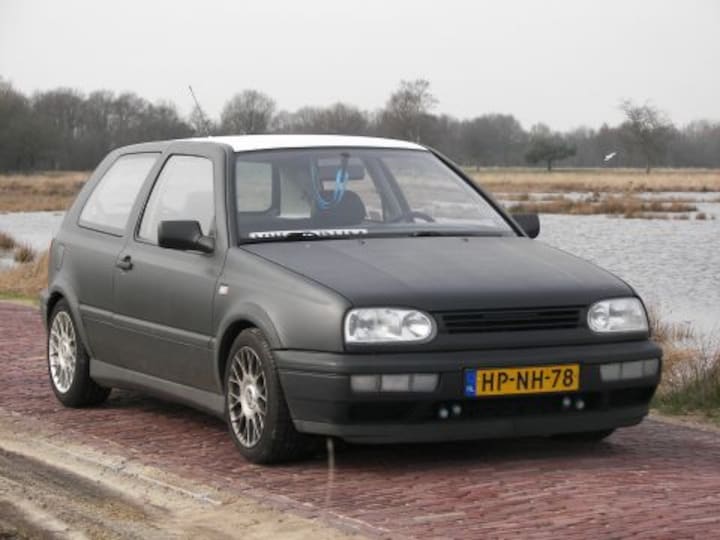 Volkswagen Golf 1.8 90pk GL (1996)