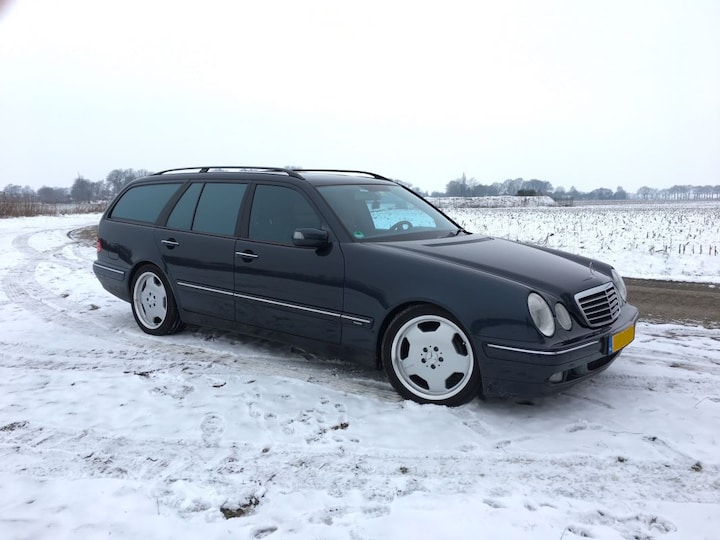 Mercedes-Benz E 320 CDI Avantgarde Combi (2000)