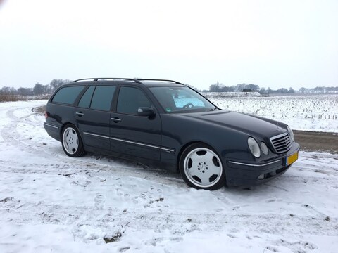 Mercedes-Benz E 320 CDI Avantgarde Combi