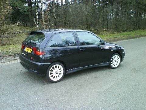 Seat Ibiza 2.0i 16V GTi Cupra (1997)