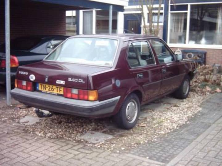 Volvo 340 DL 1.4 (1988)