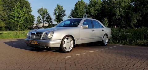 Mercedes-Benz E 280 Avantgarde