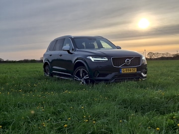Volvo XC90 T8 Twin Engine Plug-in Hybrid AWD R-Design (2019)