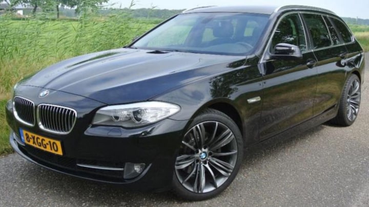 BMW 520d Touring High Executive (2011)