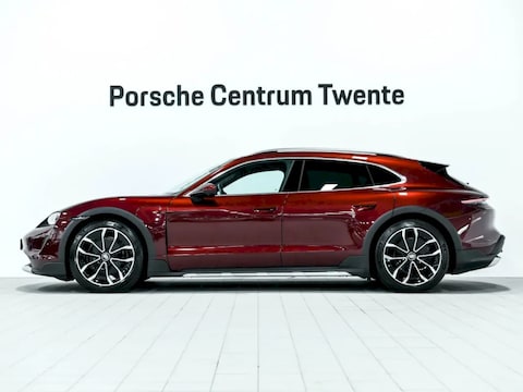 Porsche Taycan 4 Cross Turismo