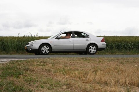 Ford Mondeo 2.0 TDdi 115pk Ghia