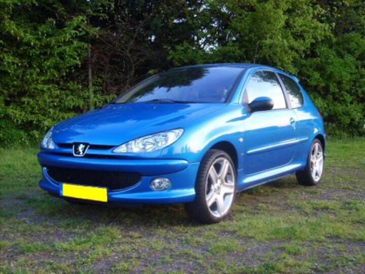 Peugeot 206 XS Pack 1.6-16V (2003)