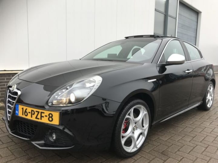 Alfa Romeo Giulietta 1.4 Turbo MultiAir Distinctive (2011)