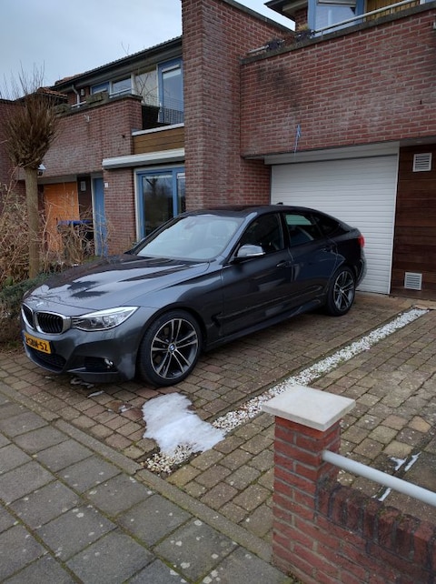 BMW 328i Gran Turismo High Executive (2013)