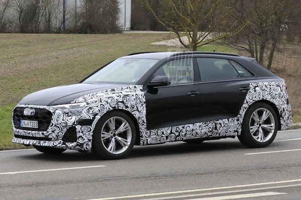 Audi Q8 spyshots