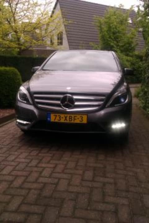 Mercedes-Benz B 200 BlueEFFICIENCY (2012)