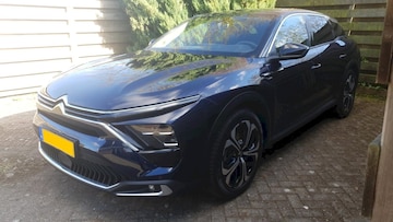Citroen C5 X Plug-in Hybrid 180 Plus (2025)