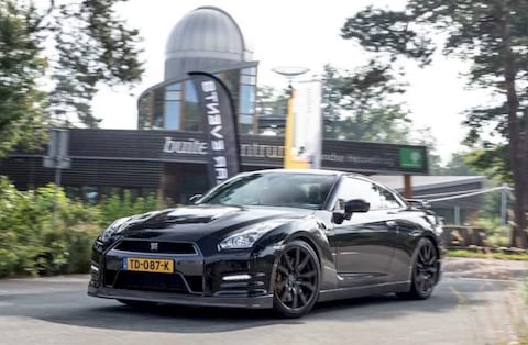 Nissan GT-R Black Edition