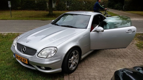 Mercedes-Benz SLK 32 AMG (2001)