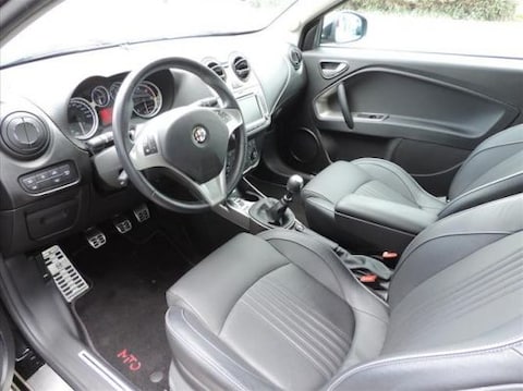Alfa Romeo MiTo 1.3 JTDm Eco Distinctive (2013)