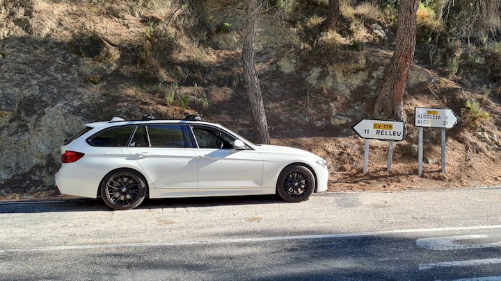 BMW 320i Touring (2019)