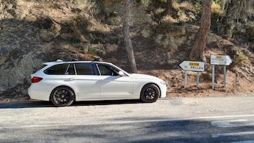 BMW 320i Touring (2019)