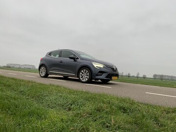 Renault Clio Hybrid 140 E-TECH (2021)