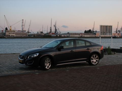 Volvo S60 DRIVe Kinetic (2011)
