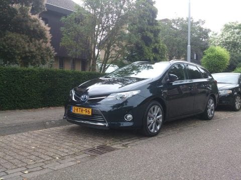 Toyota Auris Touring Sports 1.8 Hybrid Lease Pro (2013)