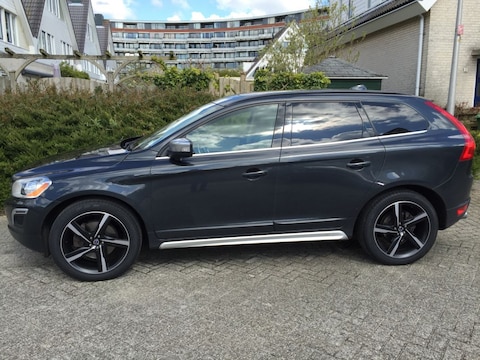 Volvo XC60 D5 AWD (2010)