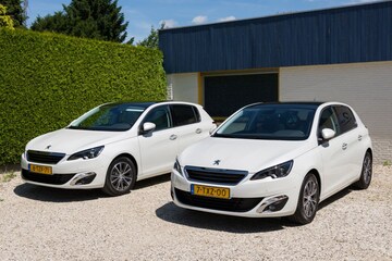 Peugeot 308 Allure 1.6 BlueHDi (2014)