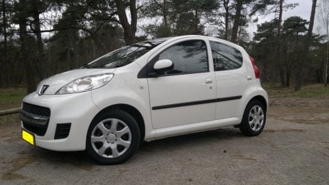 Peugeot 107 Urban Move 1.0 (2010)
