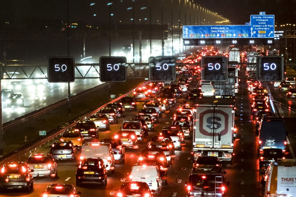 Het was nog nooit zo druk op de weg als in 2024- AutoWeek