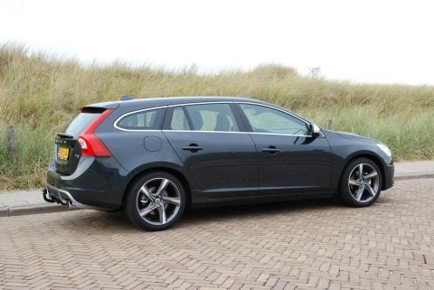 Volvo V60 T3 R-Design (2012)
