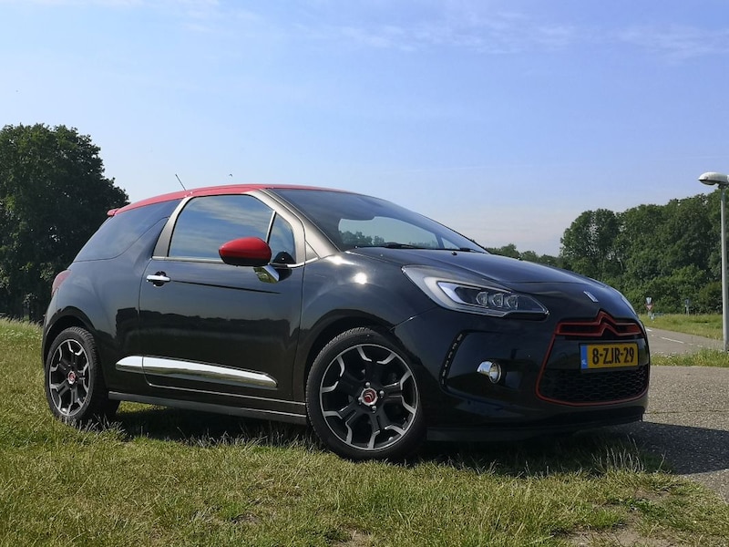 Citroen DS3 PureTech 110 So Red (2015)