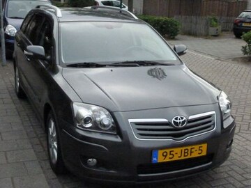 Toyota Avensis Wagon 2.0 D-4D-F Luna (2009)