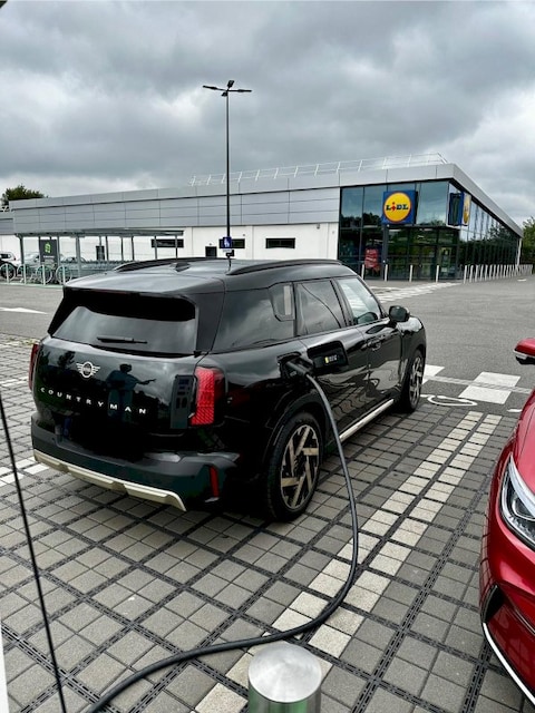 Mini Countryman E Favoured Trim (2024)