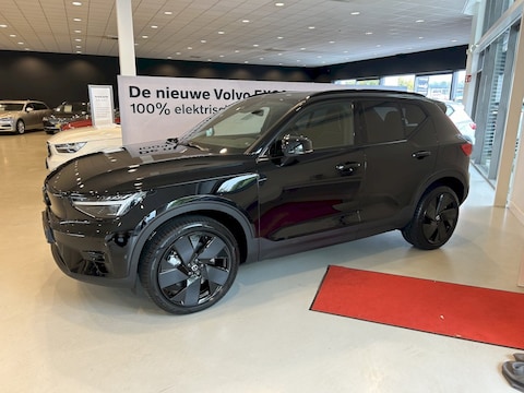 Volvo EX40 Single Motor Extended Range Ultra Black Edition