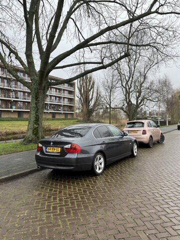 BMW 325i High Executive (2007)