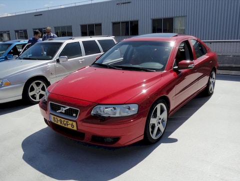 Volvo S60 R