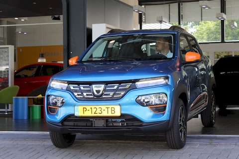 Dacia Spring Electric 45 Comfort Plus Orange Pack