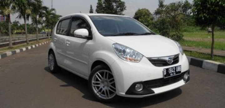 Daihatsu SIRION 1.3 D FMC AT DELUXE