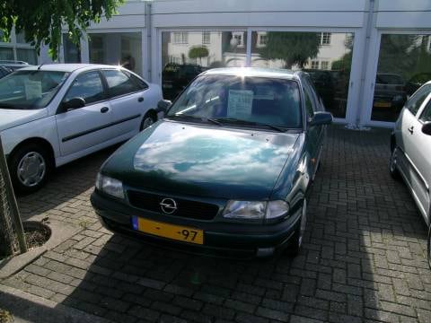 Opel Astra 1.8i-16V Edition Cool (1997)