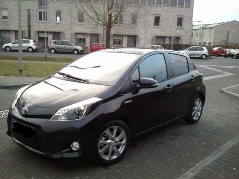 Toyota Yaris 1.5 Full Hybrid Dynamic (2013)