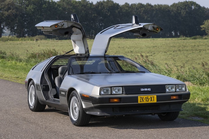 DeLorean DMC-12