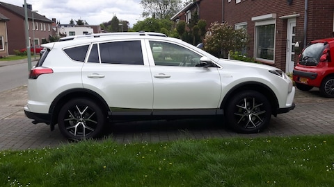 Toyota RAV4 2.5 Hybrid 4WD Style (2016)
