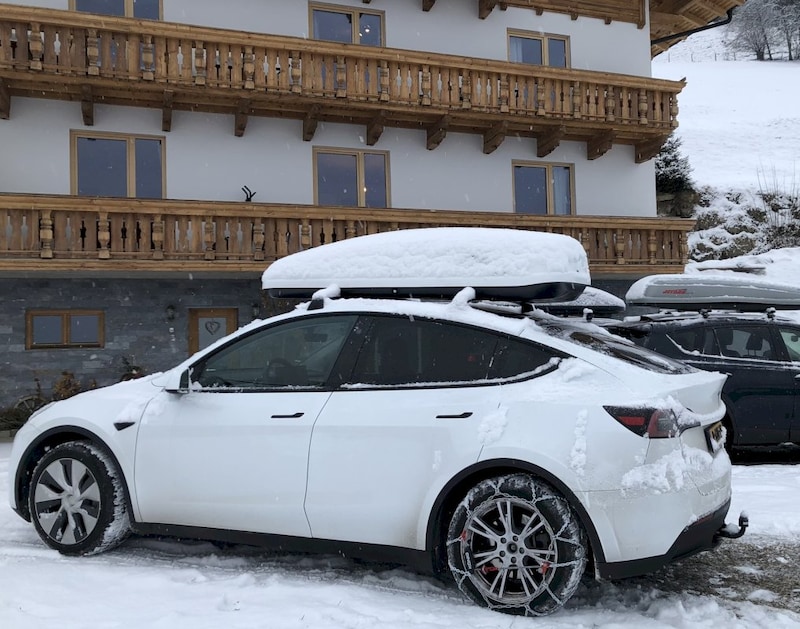 Tesla Model Y Long Range AWD (2022)