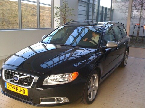 Volvo V70 T5 R-Design
